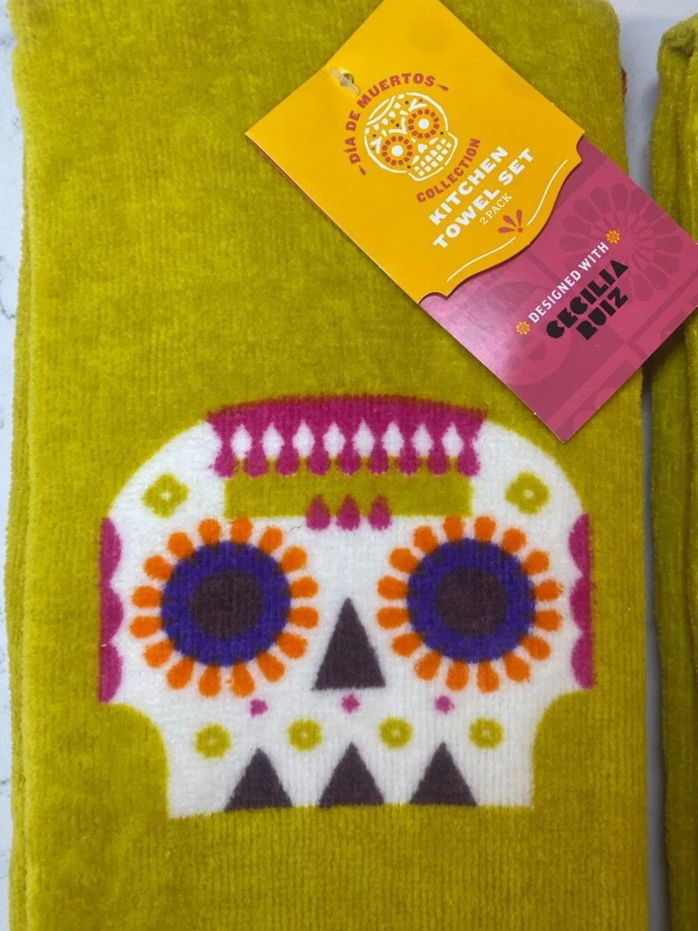 Target Dia de Muertos Cecilia Ruiz Kitchen Towel Set Chartreuse Sugar Skull NWT